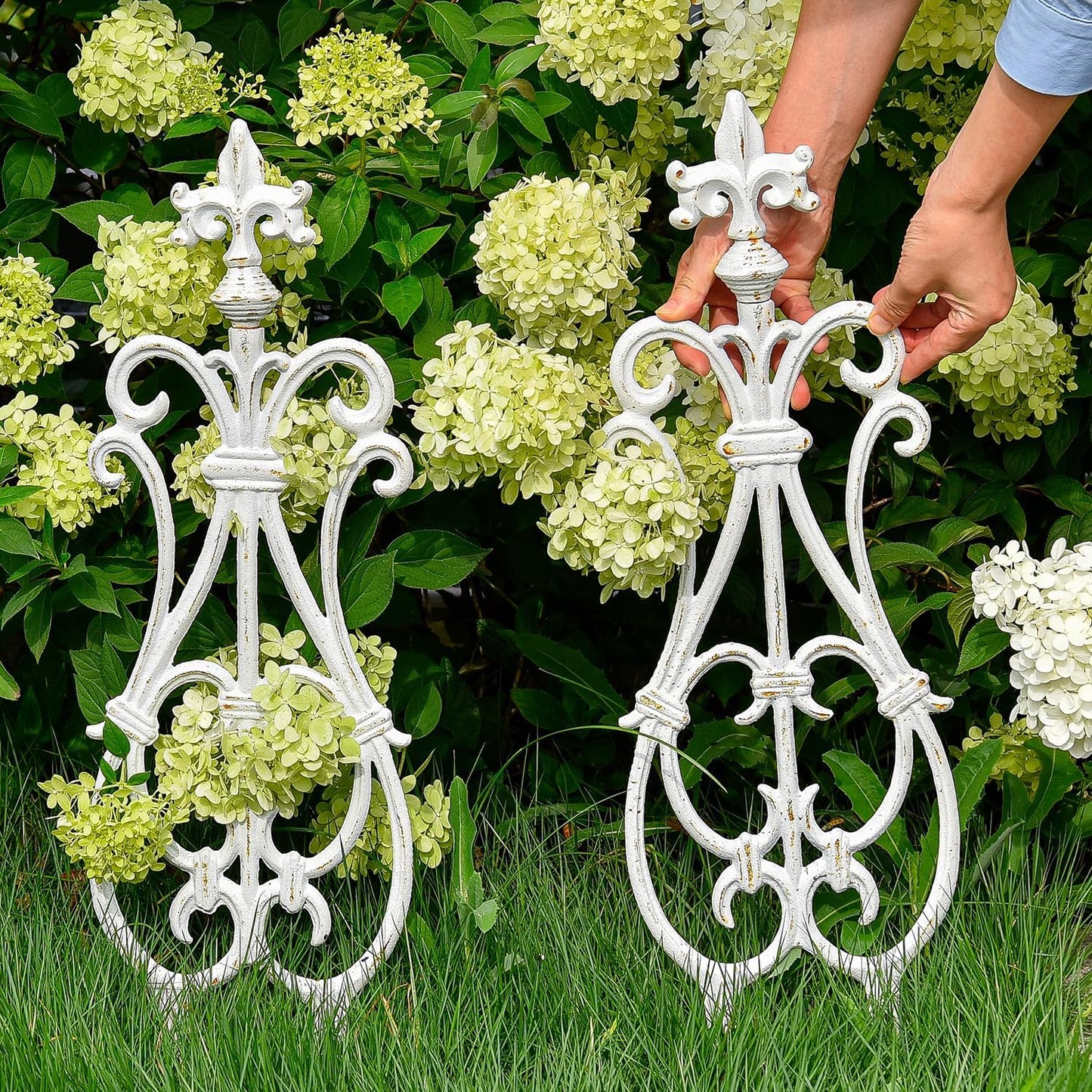 Sungmor Decorative Cast Iron Flower Bed Fence, 28" Tall Vintage Garden Edging Border, 4 Pack Heavy Duty Landscape Picket Fence Panels, Outdoor Plant Support Garden Stake, Victorian Yard Lawn Decor