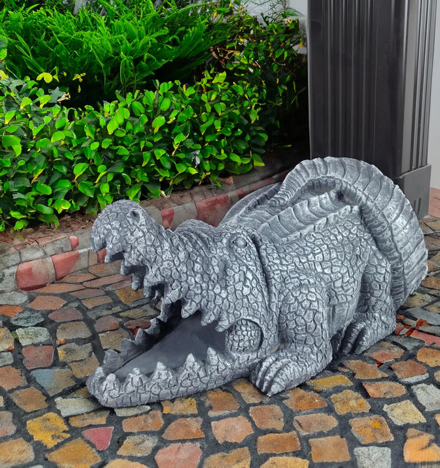 Crocodile Statues Garden Decoration, Resin Statue Outdoor Decor, Animal Downspout Diverter, Decorative Gutter Extension, 3"4" Downspout Extender Diverter Splash Block