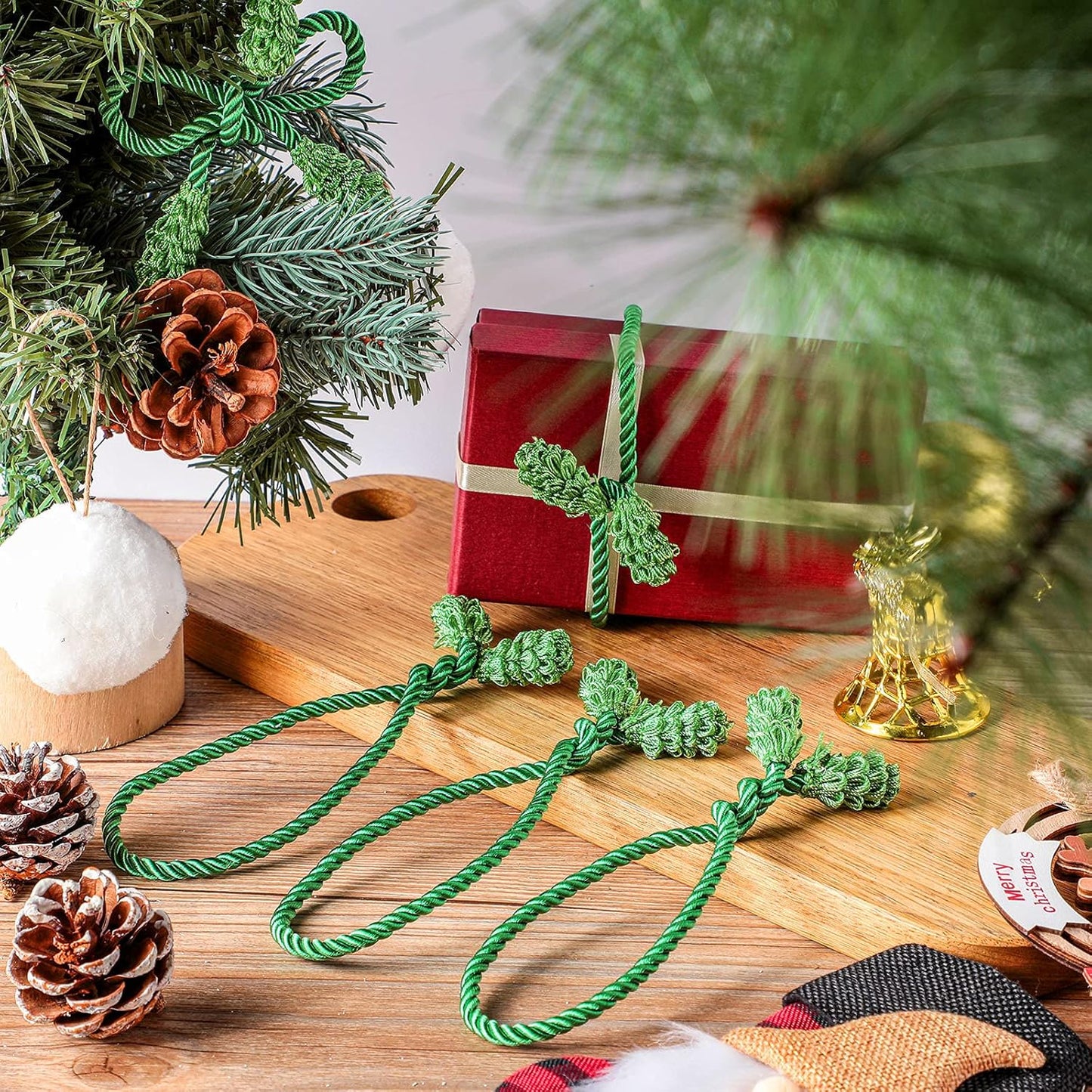 Shappy 24 Pieces Christmas Garland Banister Ties Christmas Decorative Reusable and Flexible Twist Ties for Garland, Banister Home Decoration (Green)