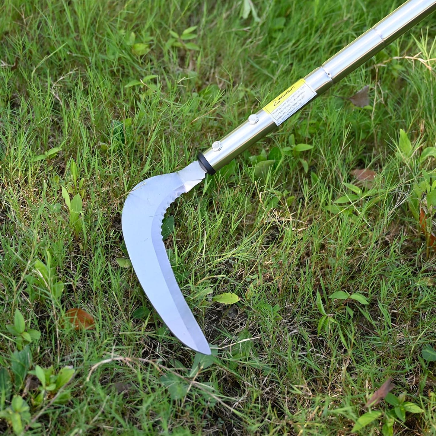 Weeding Sickle, Steel Grass Sickle with Serrated Double-Edged Blade, Telescoping Grass Whip, Stand up Weeding Grass Sickle, Lightweight Sickle Garden Tool Long Handle for Garden, Yard