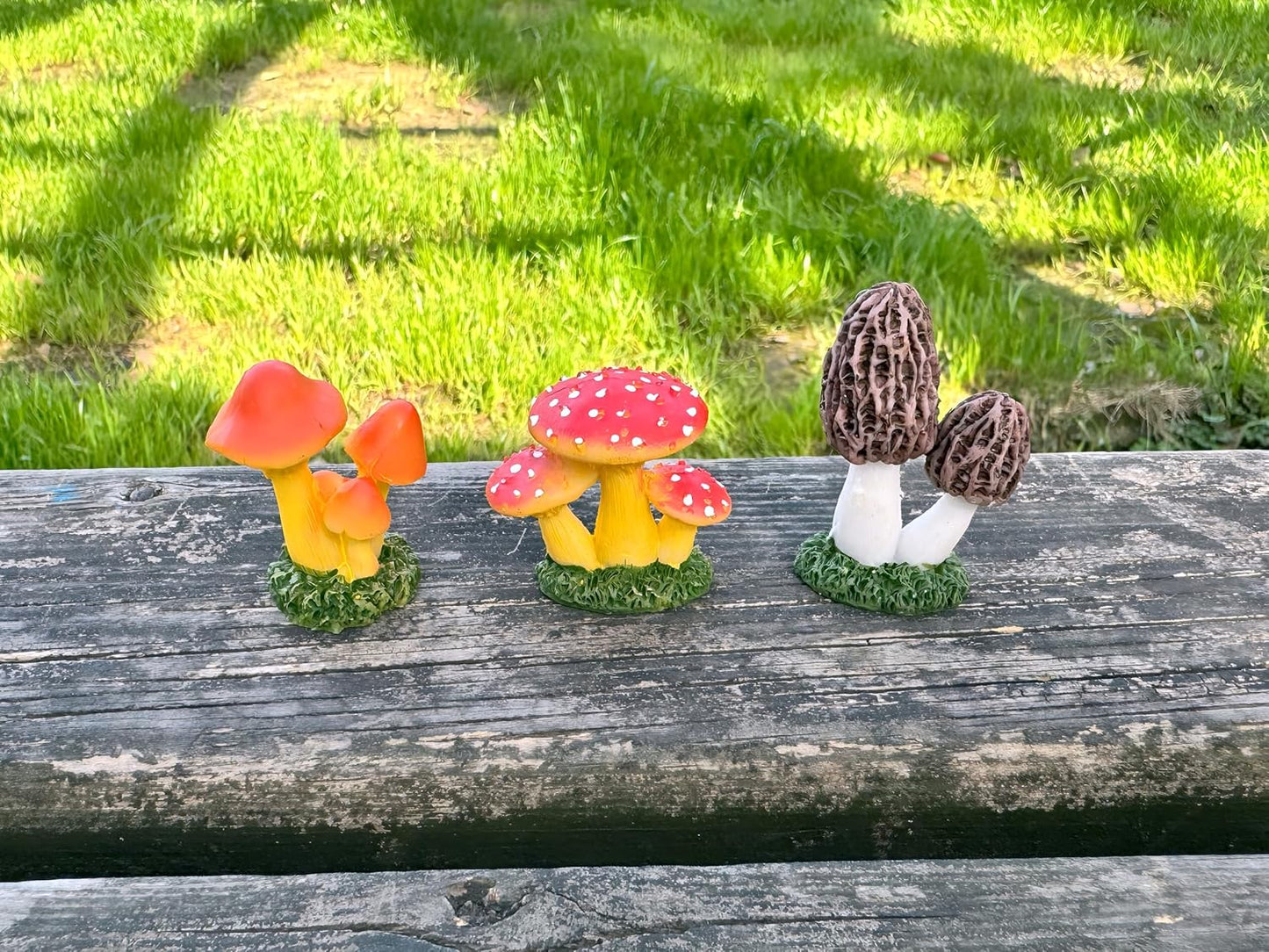 Mini Mushroom House Set - 4pcs Miniature Houses and 3pcs Mini Mushrooms for Fairy Gardens, Micro Landscapes, Moss Decorations (Mushroom House)