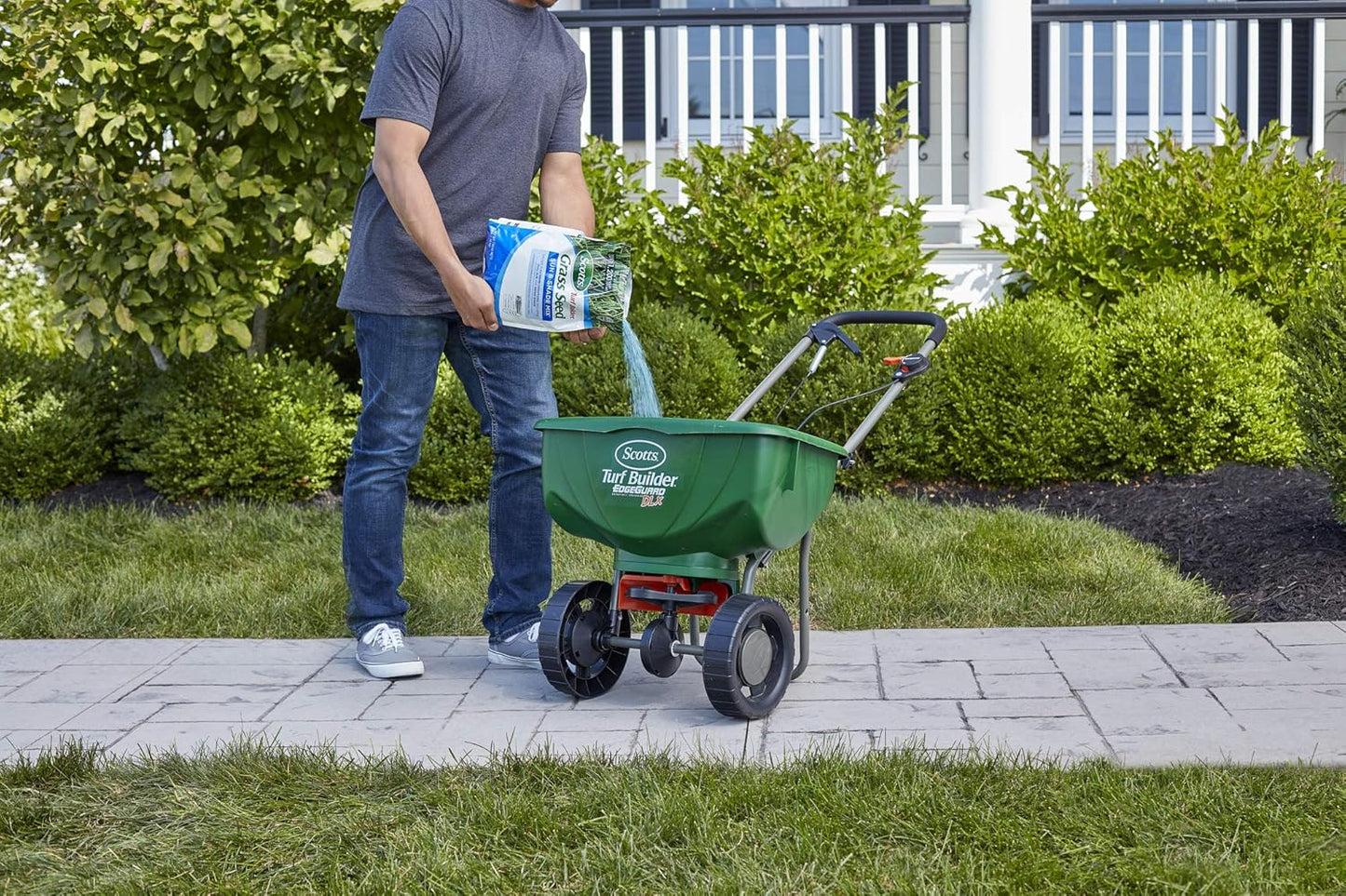 Scotts Turf Builder Grass Seed Sun & Shade Mix, Grows in Extreme Conditions & Spreads for a Durable Lawn, 3 lbs.
