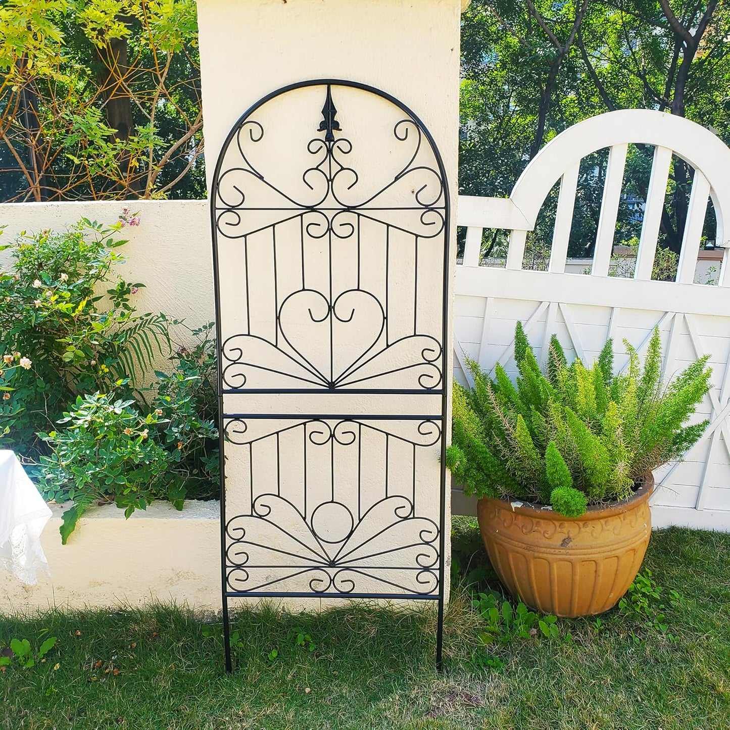 SCENDOR Heavy-Duty Metal Garden Trellis for Climbing Plants, 59" H x 22" W Rust-Proof Outdoor Plant Support for Cucumbers, Tomatoes & Vines 1 Pack
