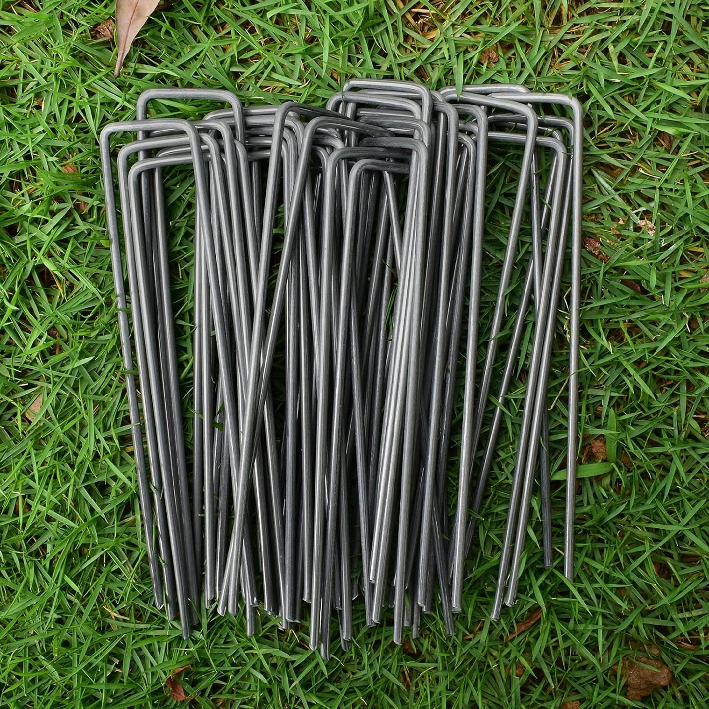 MySit 6" Garden Staples Landscape Stakes Ground Pins 100 Pack, Lawn Staples Weed Fabric Staple, Heavy Duty 11-Gauge(3.0mm) Steel Sod Anchor Securing Pegs for Securing Fabric