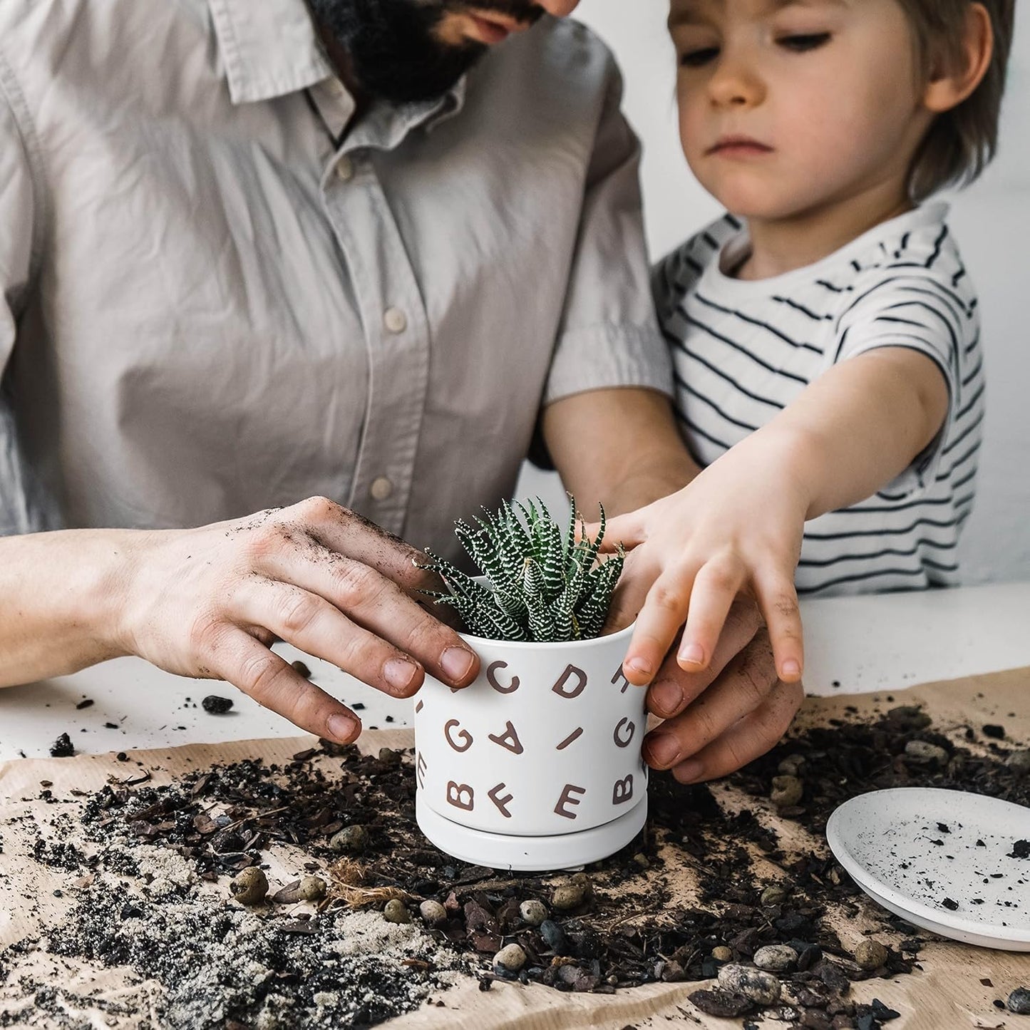 D'vine Dev Set of 2 Ceramic Planter Pots with Drainage Hole and Saucer, 4.5 Inch Plant Pots for Plants Indoor Houseplants, White, 99-Z-G-1-V