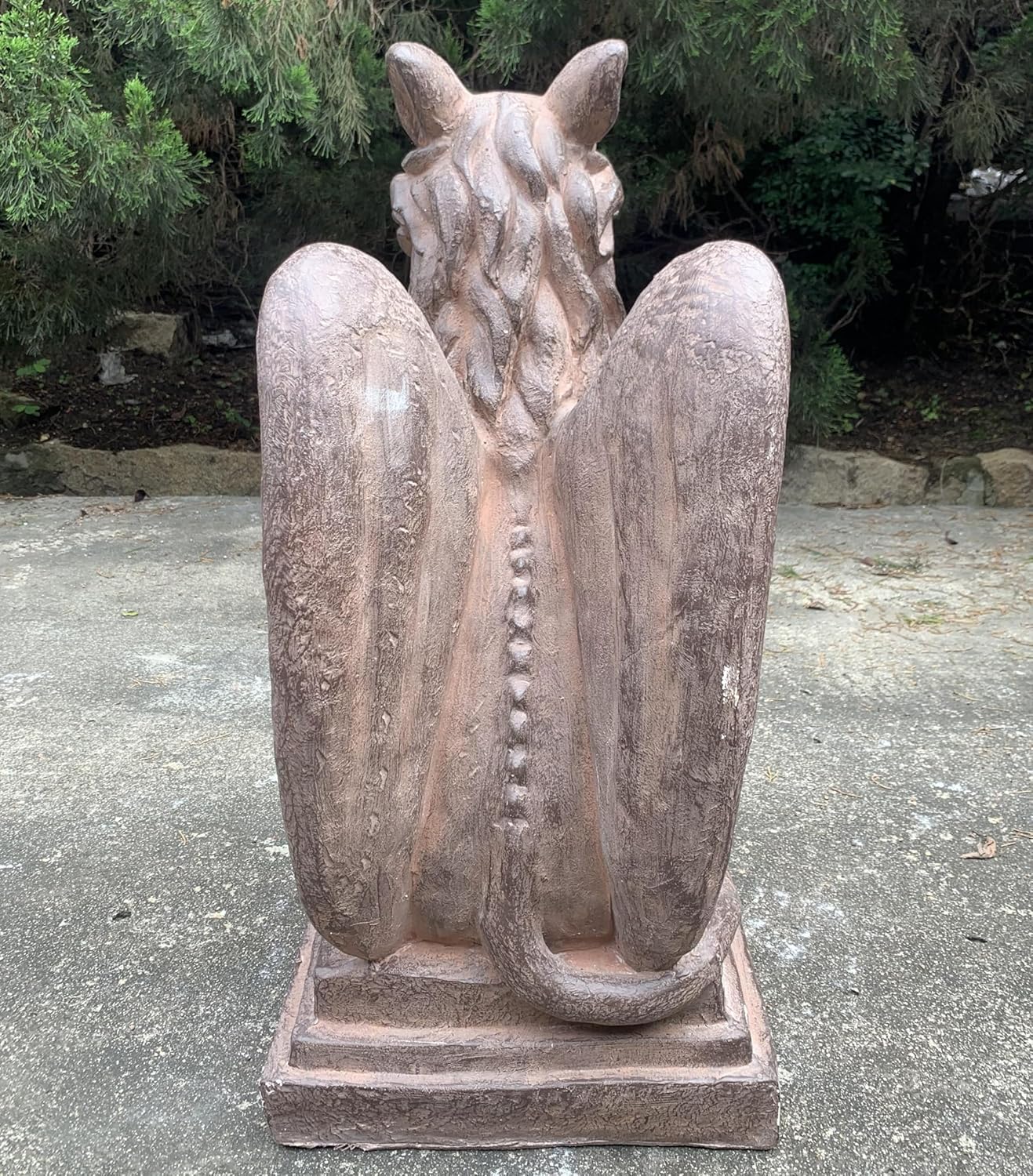 Zaer Ltd. Set of 2 Garden Griffin Statues, Magnesium-Cement Sculptures, 28.3" H Outdoor Entrance Decor (Antique Rust)