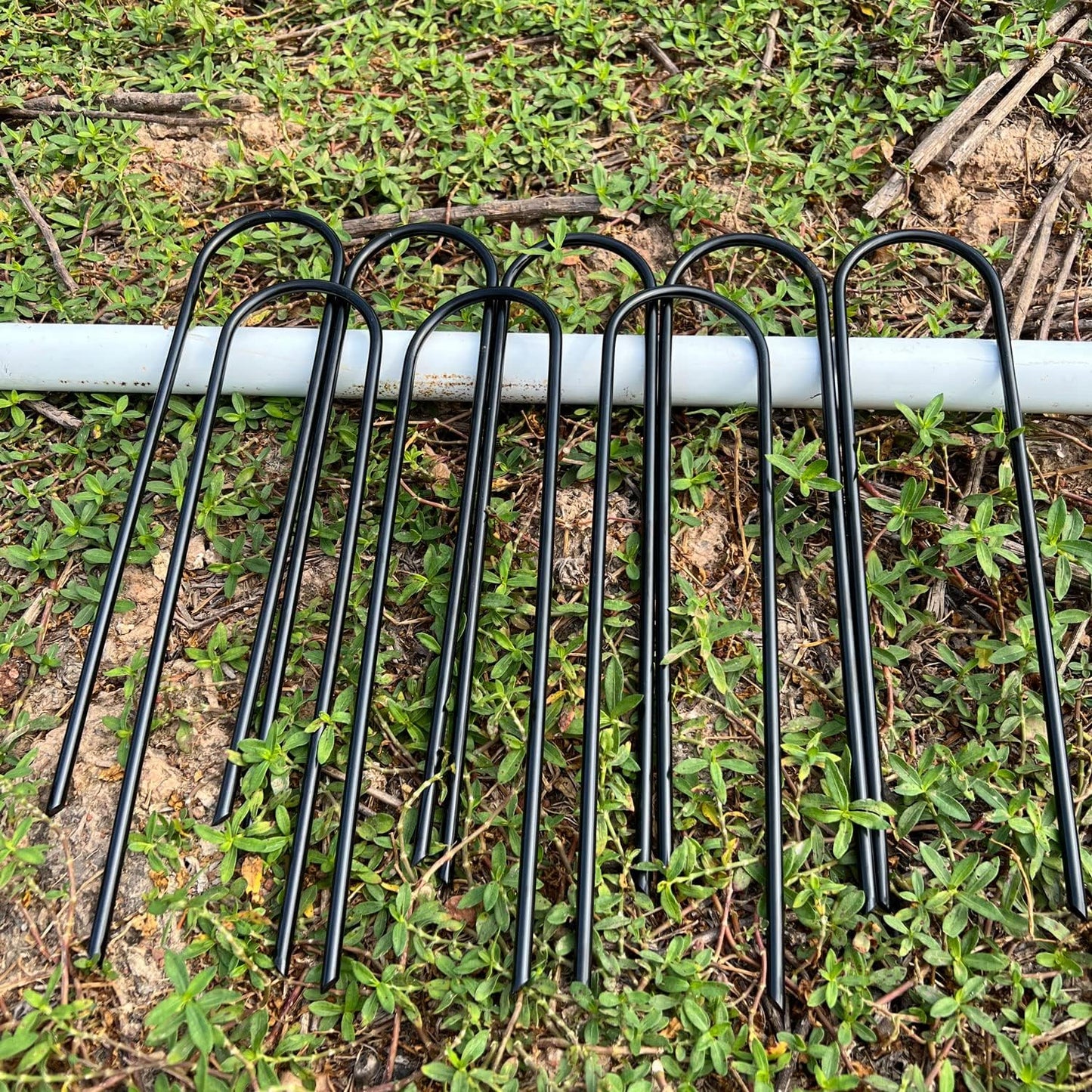 Heavy Duty Trampoline Anchors High Wind U-Shaped Sharp Ends Ground Anchor Galvanized Steel 11.8inch Safety Stakes for Soccer, Tents and Garden Decorations (Black 8pcs)