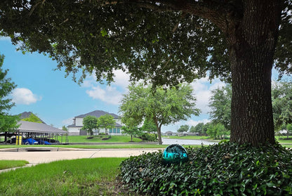 Lulu Decor, Size 12 Teal Stainless Steel Gazing Mirror Ball, Smooth Reflective Shiny Garden Decoration Globe
