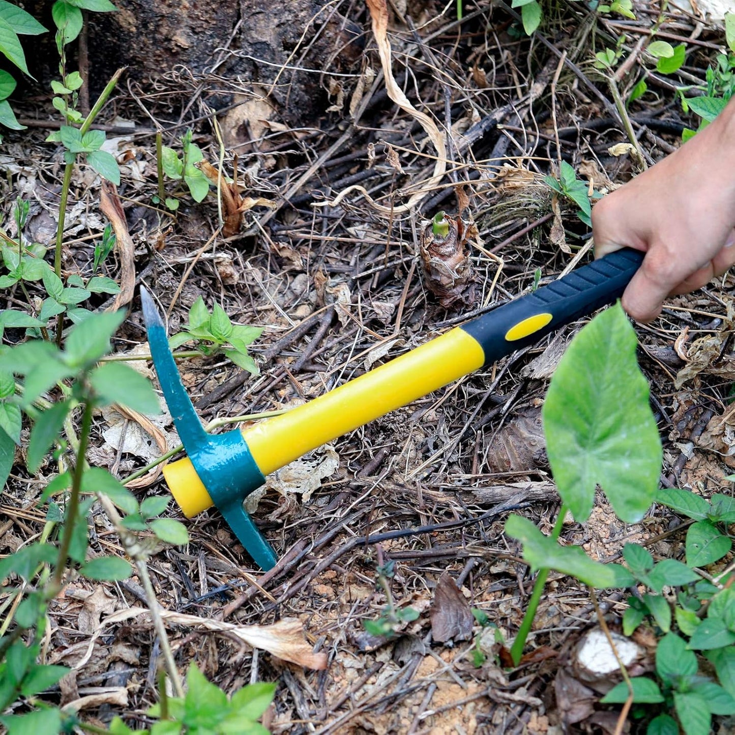 KEILEOHO 17.7 Inches Pick Mattock Hoe, Forged Weeding Garden Pick Axe with Rubber Handle, Weeding Mattock Hoe for Gardening, Loosening Soil, Camping, Planting Vegetables and Fruits