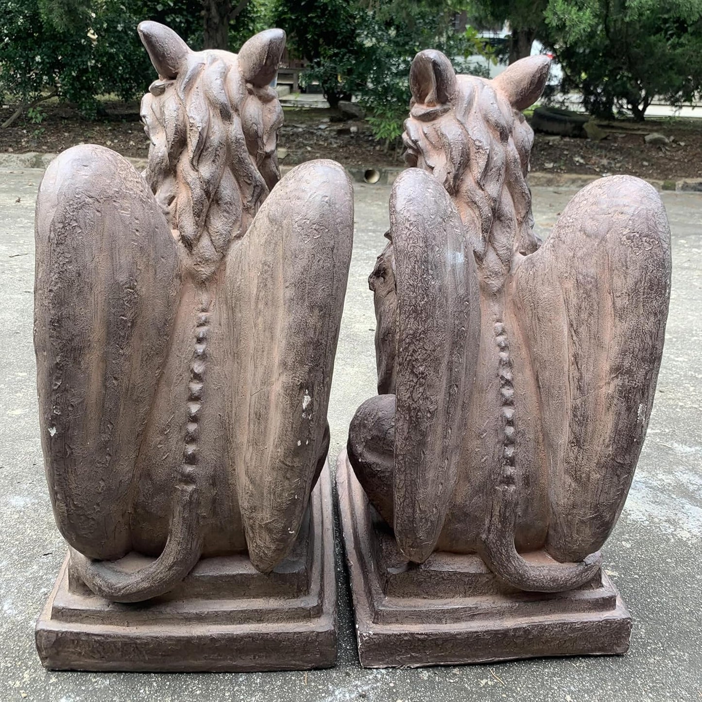 Zaer Ltd. Set of 2 Garden Griffin Statues, Magnesium-Cement Sculptures, 28.3" H Outdoor Entrance Decor (Antique Rust)